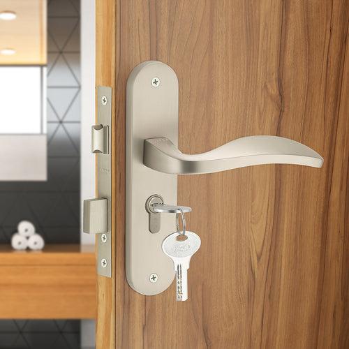 IPSA Scarlet Moderna Handle Series on 10" Plate CY Lockset with 70mm Cylinder Both Side Key - Matte Satin Nickel Finish MSS