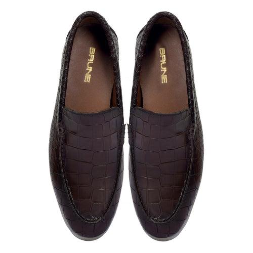 Light Weight Yacht Slip-On Shoes in Rich Dark Brown Color
