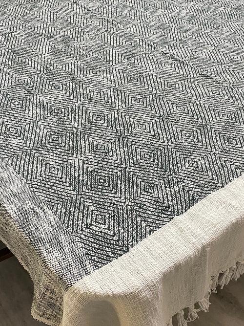 Woven Cotton Table Cloth 6 Seater (90*60 inches)