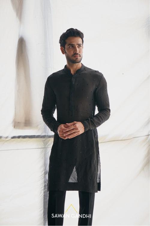 Black capsule cutdana kurta