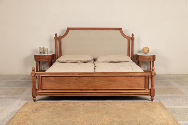 Langston Bed