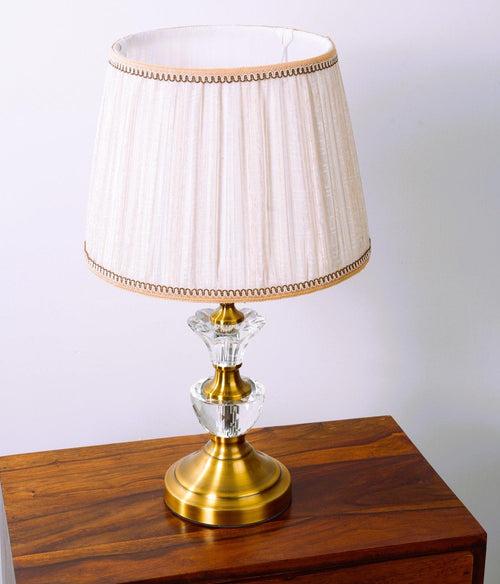 Golden Elegance Vase Shaped Table Lamp – Modern Classic Design