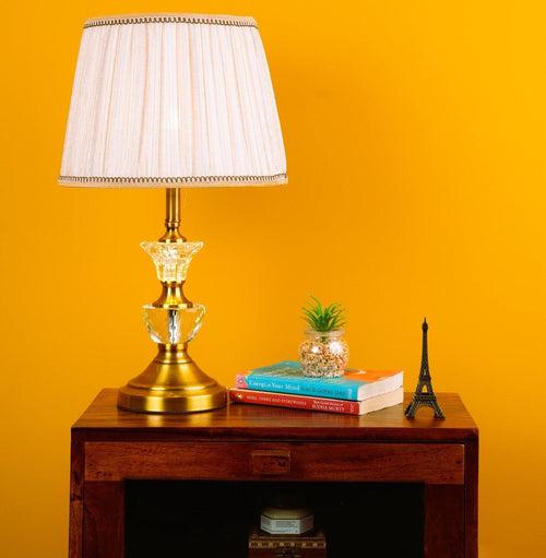 Golden Elegance Vase Shaped Table Lamp – Modern Classic Design