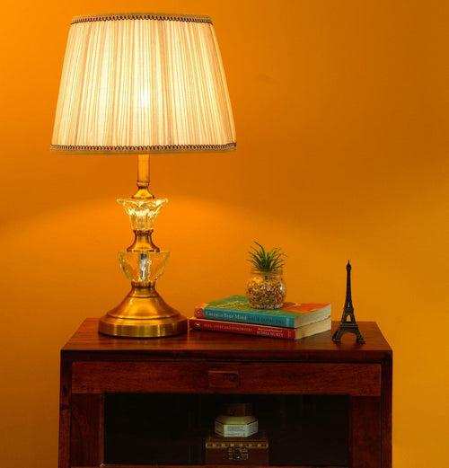 Golden Elegance Vase Shaped Table Lamp – Modern Classic Design