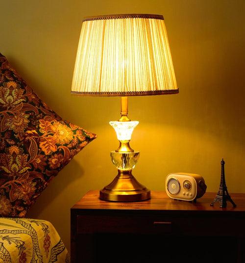 Golden Elegance Vase Shaped Table Lamp – Modern Classic Design