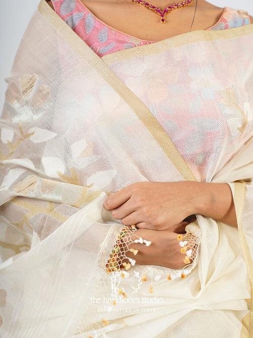 Offwhite cotton jamdani saree