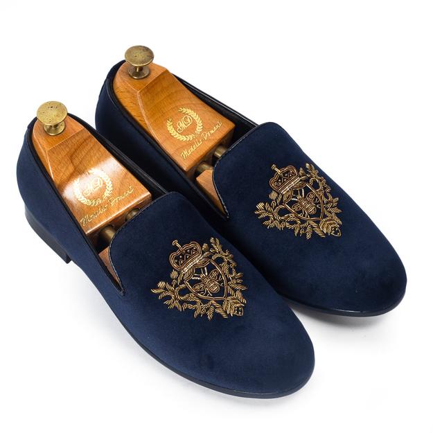 The Regal Bee Slipons (Navy)