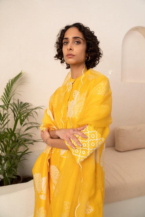 YELLOW FLORAL PRINTED TUNIC AND PANT WITH DUPATTA