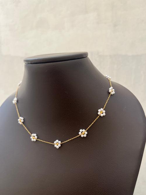 Row of Flower Pearl Necklace