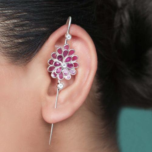 Quirky Bezel Motif Silver Ear Cuff