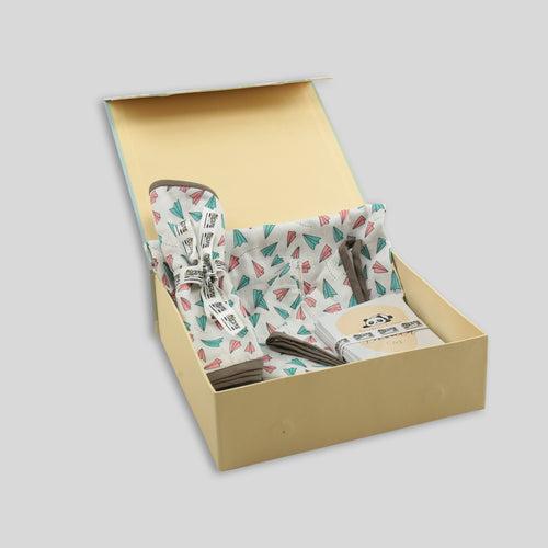 New Born Gift Box in Organic Cotton in Paper Plane Print