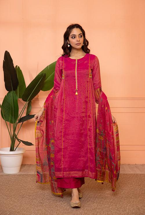 Pink Side Chunat Sia Kurta Set