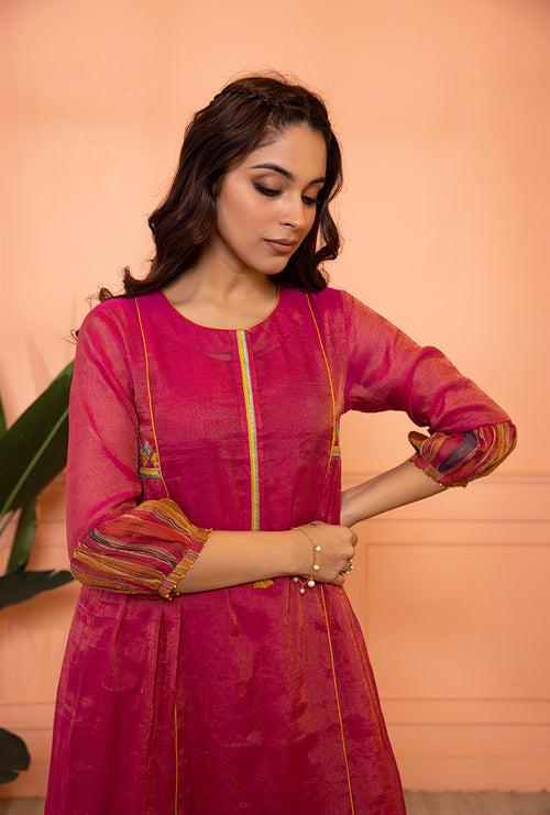 Pink Side Chunat Sia Kurta Set