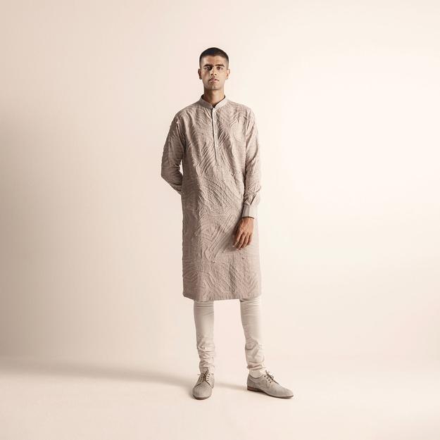 FRAYED TEXTURED KURTA