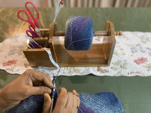 The Weaver's Nest Handmade Solid Wood Knitting Organizer / Caddy  to Organize Needles, Wool, Yarn Balls, Crochet Hooks