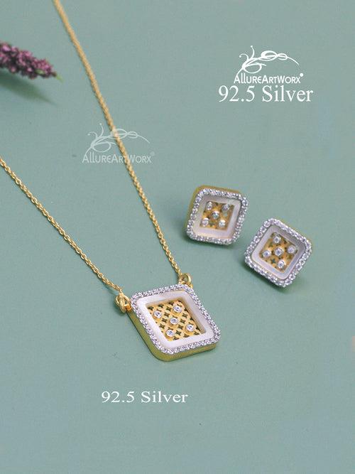 Nora Silver Pendant Set