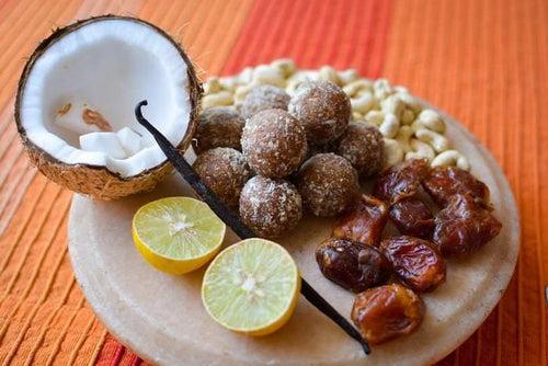 Fresh Lemon Coconut Pops | Sugar-free, Sweetened with Dates