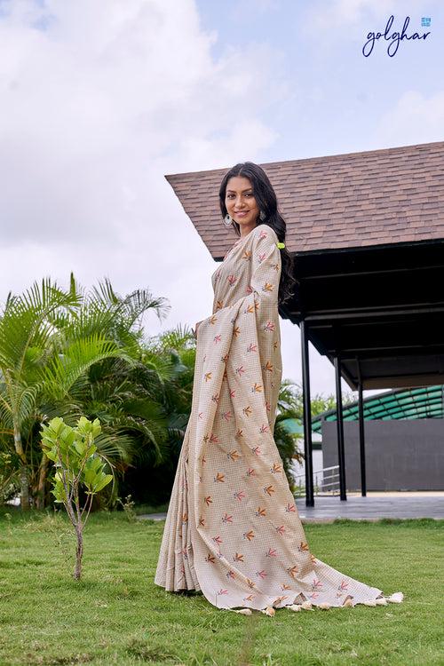 Bene-e-tint(Saree)