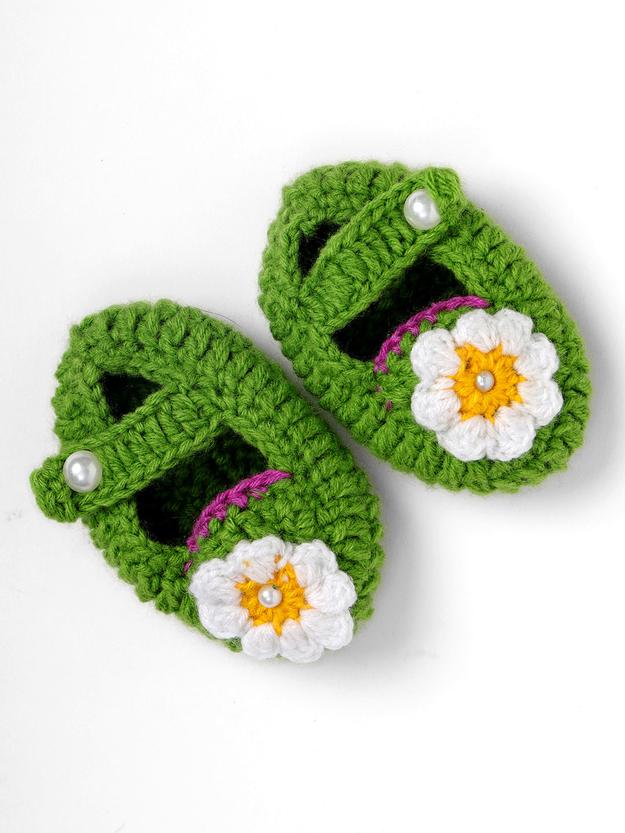 flower design Booties - Green & White