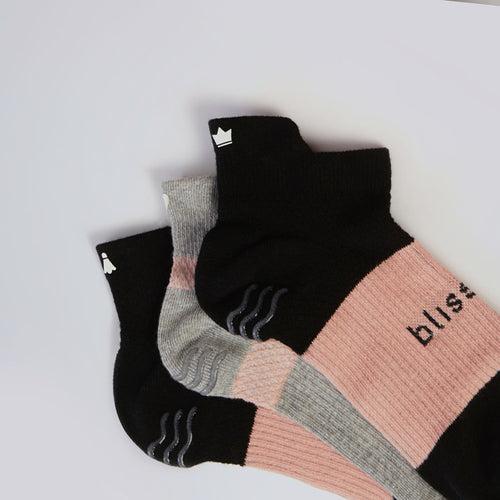 Performance Socks - Set of 3