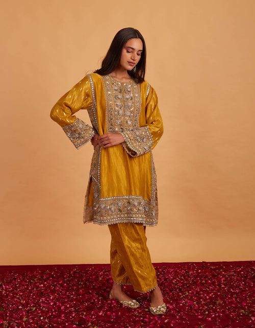 Gulaab Heavy Kurta Set In Mustard