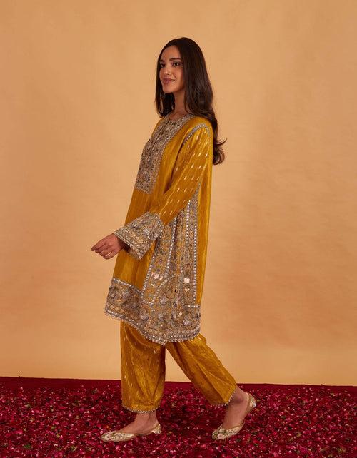 Gulaab Heavy Kurta Set In Mustard