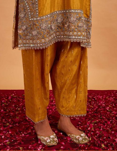 Gulaab Heavy Kurta Set In Mustard