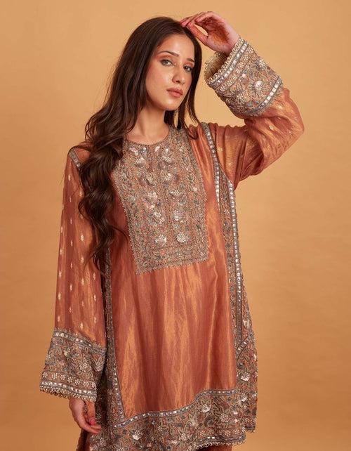 Gulaab Heavy Kurta Set In Pink