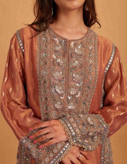 Gulaab Heavy Kurta Set In Pink