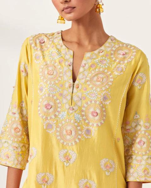 Yellow kalidar straight kurta set