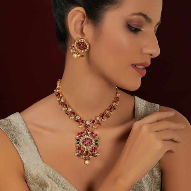 Ethnic Golden Floral Kundan Neckpiece