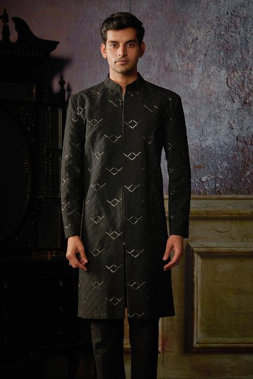 BLACK TEXTURED WITH ARROW EMBROIDERED KURTA WITH BLACK PANTS