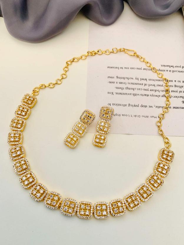 High Quality Minimal American Diamond Necklace Set