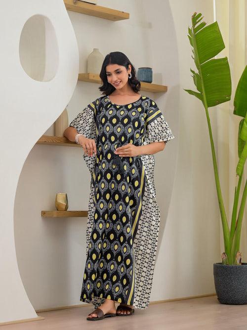 Black White Printed Front Zipper Maternity Feeding Kaftan