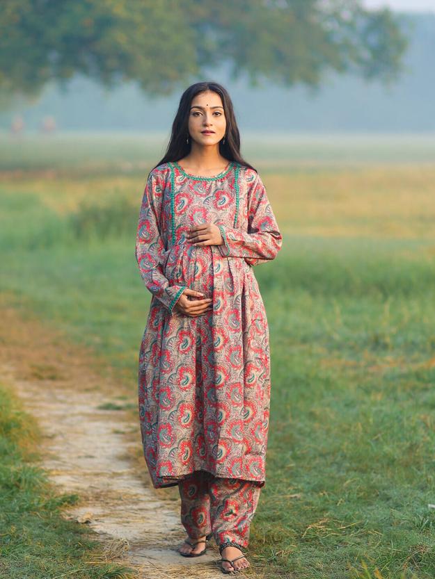 Peach Woolen Digital Printed Maternity Feeding Flared Kurta Set