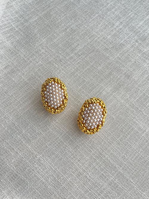 Pearl Button Studs