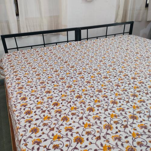 White Base  & Yellow Jaal Pattern Printed Bedspread