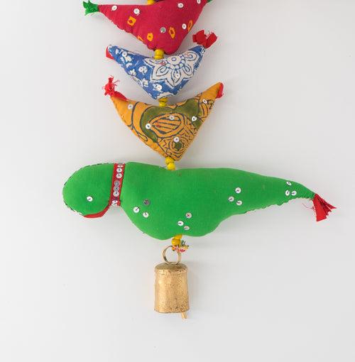 Multicoloured Bell Tota '35' Big Birds String with Parrot