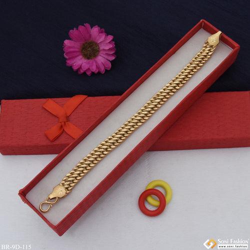 Latest Design Lovely Design High-Quality Gold Plated Bracelet for Men - Style D115