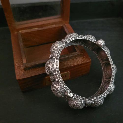 TRIBAL BANGLE (ADJUSTABLE)