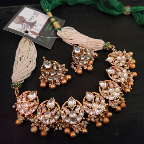 AHEMDAVADI KUNDAN CHOKER WITH EARRINGS