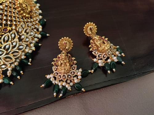 FINEST QUALITY TEMPLE CHOKER WITH EARRINGS