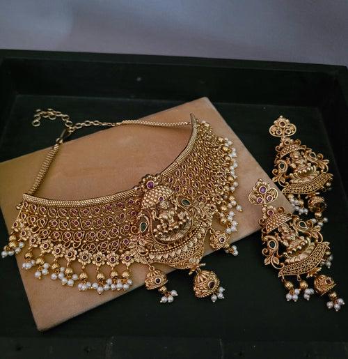 TEMPLE EXCLUSIVE FINEST QUALITY CHOKER WITH EARRINGS