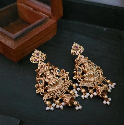 TEMPLE EXCLUSIVE FINEST QUALITY CHOKER WITH EARRINGS