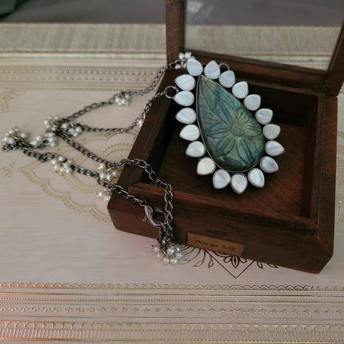 REAL LABRADORITE AND MOTHER OF PEARL EXCLUSIVE NECKPIECE