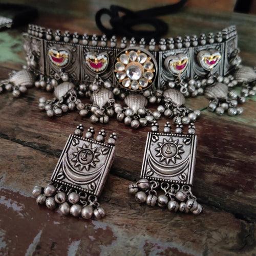 EXCLUSIVE TRIBAL SILVER PLATED POLKI KUNDAN NECKLACE WITH EARRINGS