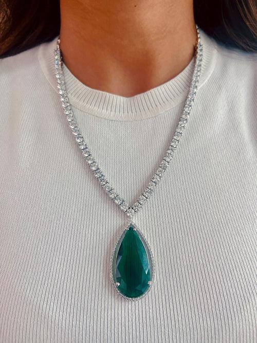 Single Emerald Drop Diamond Set (Necklace & Earrings)