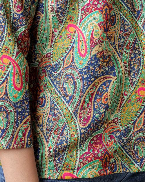 Seamless Comfort: Paisley Jacket for Women