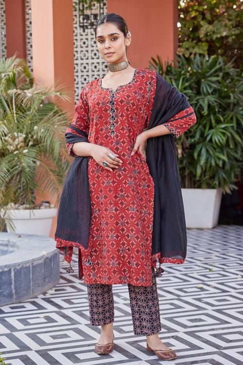 Solid Black Cotton Dupatta With Ajrakh Border