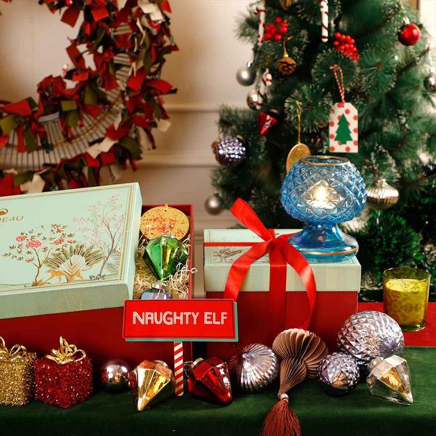 Jingle Christmas Ornaments Gift Hamper